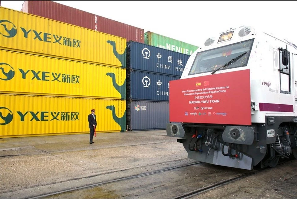 การขนส่งทางรถไฟของจีนฝรั่งเศส